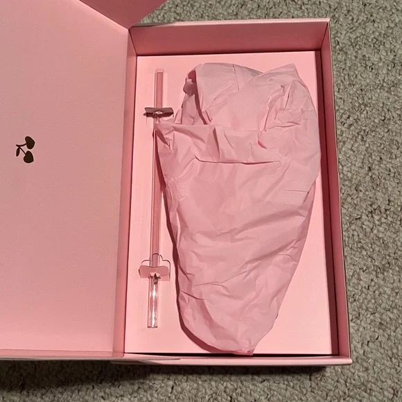 NWT The Valentine’s Day Quencher H2.0 Flowstate Tumbler - Picture 4 of 7